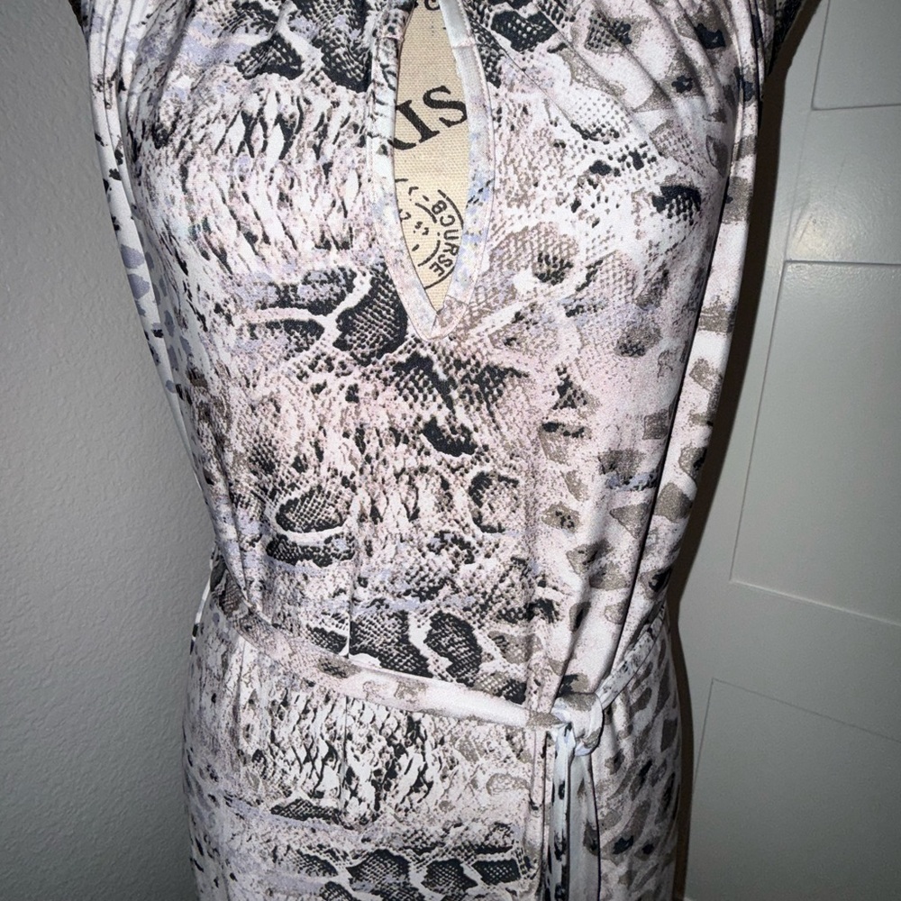 Veronica M Dress - Picture 4 of 5